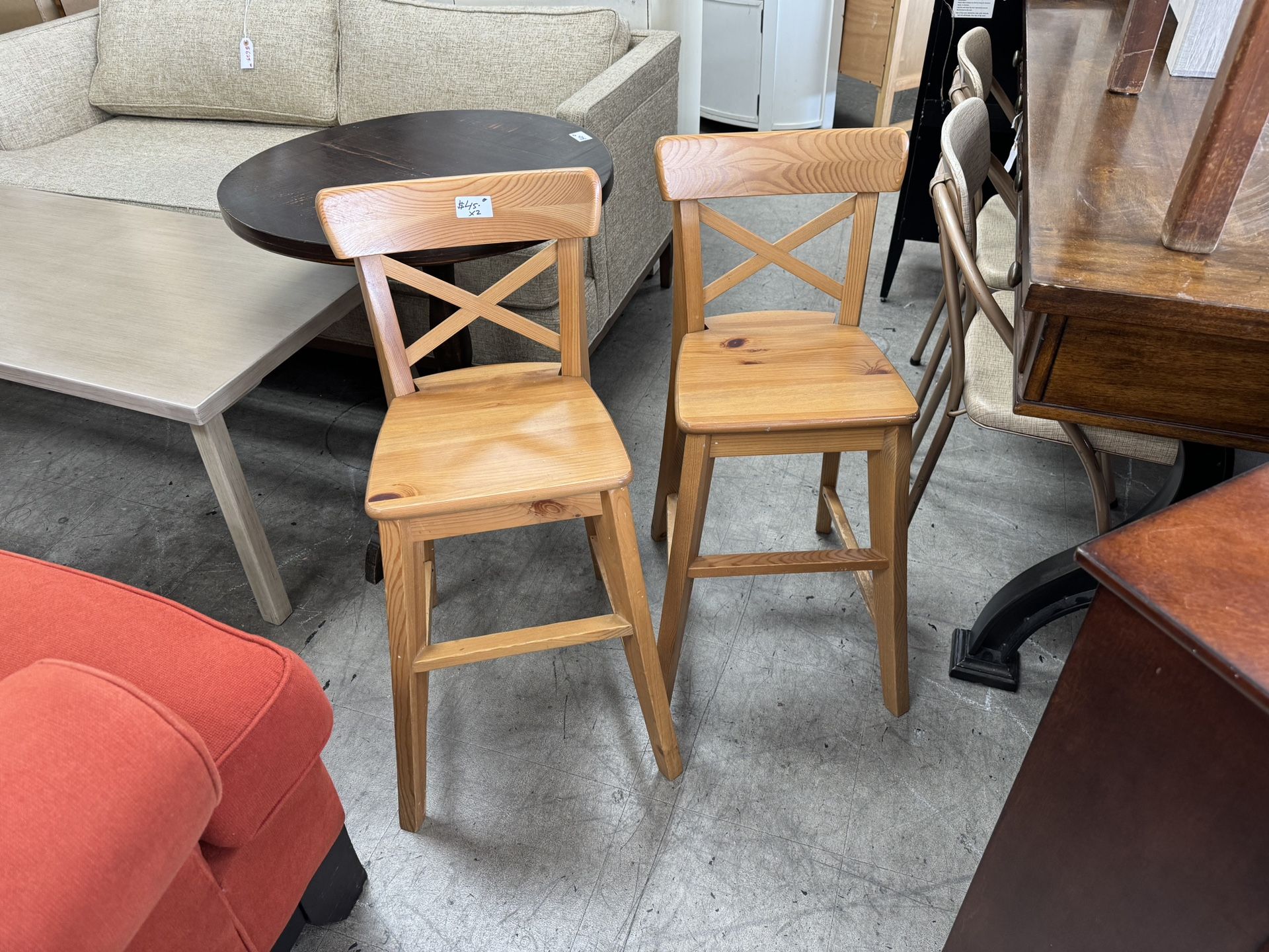 Set Of 2 Kid's Chairs