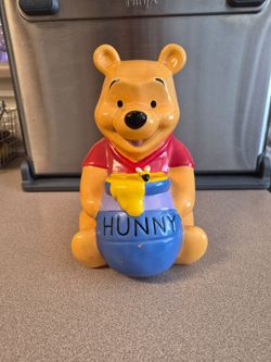 Vintage Winnie the Pooh Coin Bank