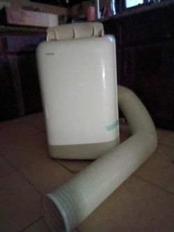 Toshiba Portable Air Conditioner with Exhaust Hose