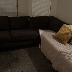 BROWN  SECTIONAL COUCH