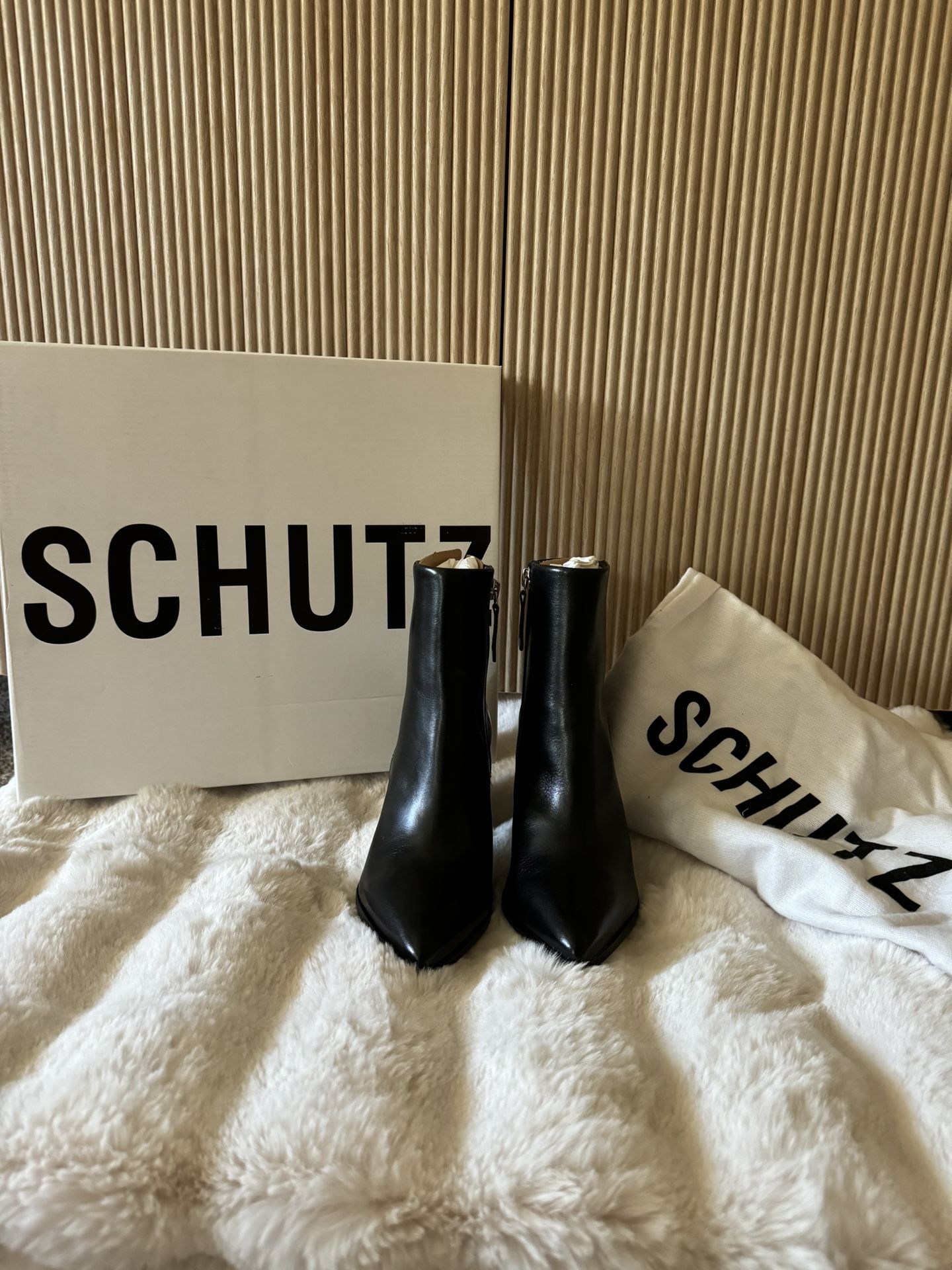Schutz Mikki Block Booties Size 5 ***NEW***