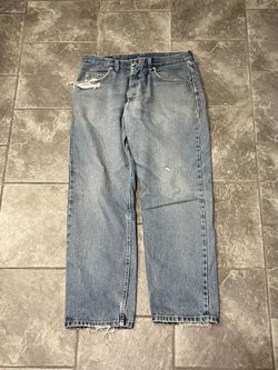 Men’s Pants Size 34/30 - Blue Relaxed Fit Wrangler Jeans in Very Good Condition !!