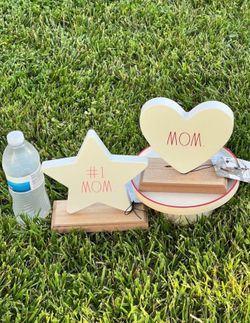 Mom Decor Signs