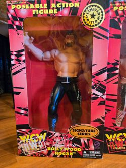 Hogan & Macho man figure