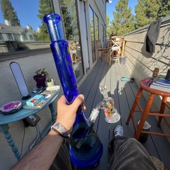💎 Blue 18” Glass Piece – Thick Borosilicate, Great Condition! 💎