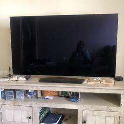 40 Inch Ultra HD TV
