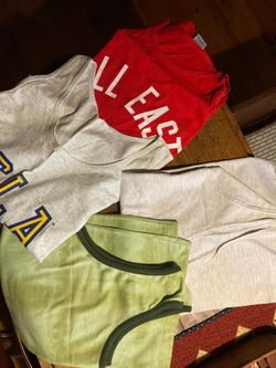 Like New Men’s Sleeveless T-Shirts Size XL