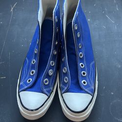 Men’s size 10 Blue converse 
