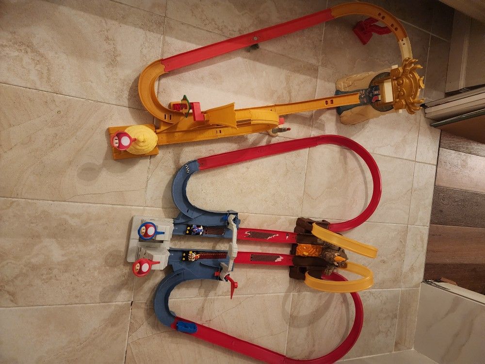 Mario Kart Hotwheels Playset