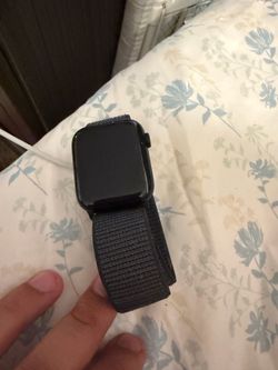 Apple Watch SE (GPS + Cellular) (2nd Generation)