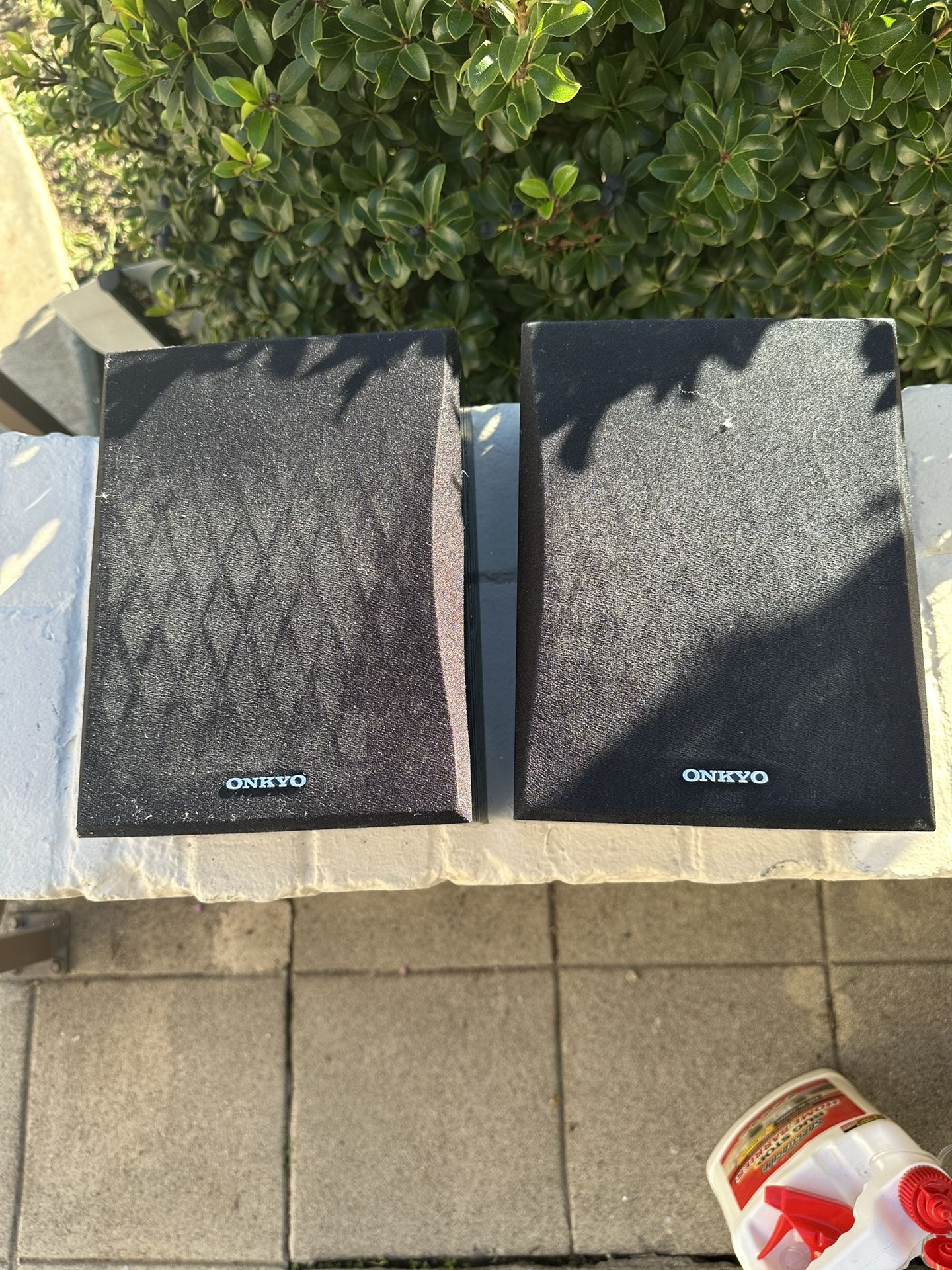 Onkyo AV Receiver HT-R410 and 2 Onkyo Model SKM-150S Speakers