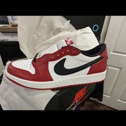 Jordan 1 Low Chicago 