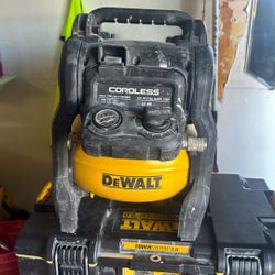 Dewalt Compressor Cordless Brushless 2,5 Gallon