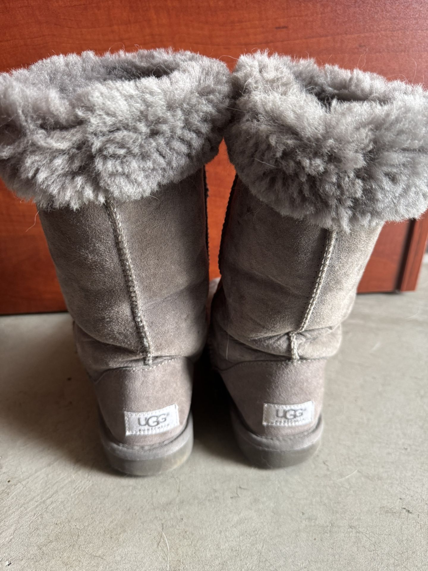 Authentic Ugg Boots Size 6