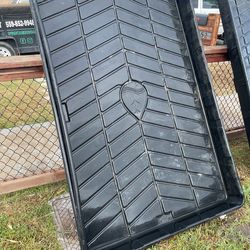 Grow trays