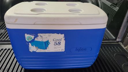 Igloo 58 Quart Cooler with Handles and Cupholders
