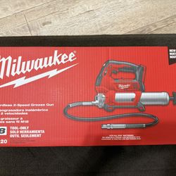 M18 18V Lithium-Ion Cordless Grease Gun 2-Speed (Tool-Only)