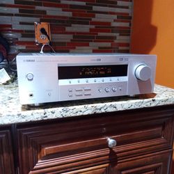 YAMAHA  HTR-5730  Natural Sound A/V Receiver 