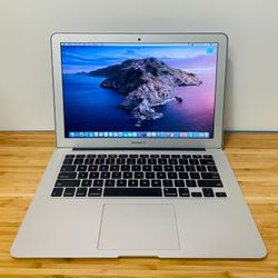 🍎Apple MacBook Air 13” Intel Core i5 Processor/8GB RAM/256GB Storage⚡️🔥Laptop Comes with Microsoft Office, Logic Pro, Adobe, Final Cut💻 1 Year Warr