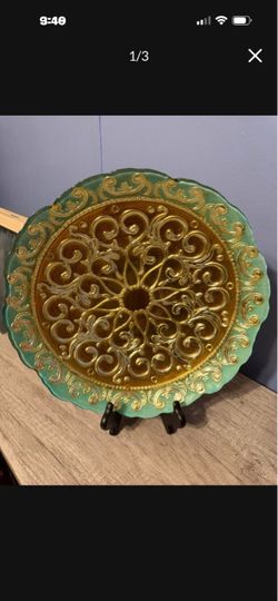 Beautiful display plate with stand