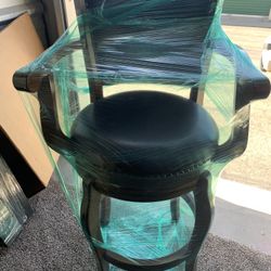 BRAND NEW LARGE HIGH QUALITY FAUX LEATHER SWIVEL CHAIR
