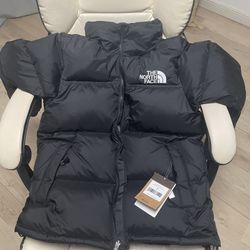 The North Face 1996 Retro Nuptse 700 Fill Packable Jacket S