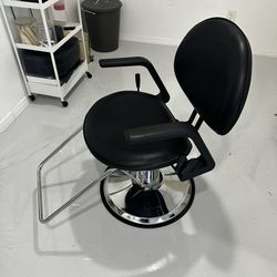 Salon chair