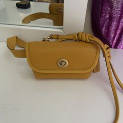 Coach Turnlock Flare belt bag convertible Crossbody 316. Glove-tuned Leather 1941 Yellow 