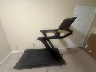 2022 Peloton Tread - Excellent Condition, Fredericksburg
