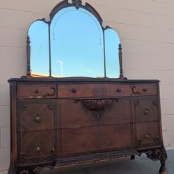 Vintage Dresser 