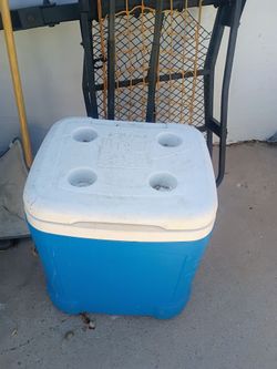 Igloo ice chest