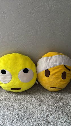 Emoji Plushy/pillows