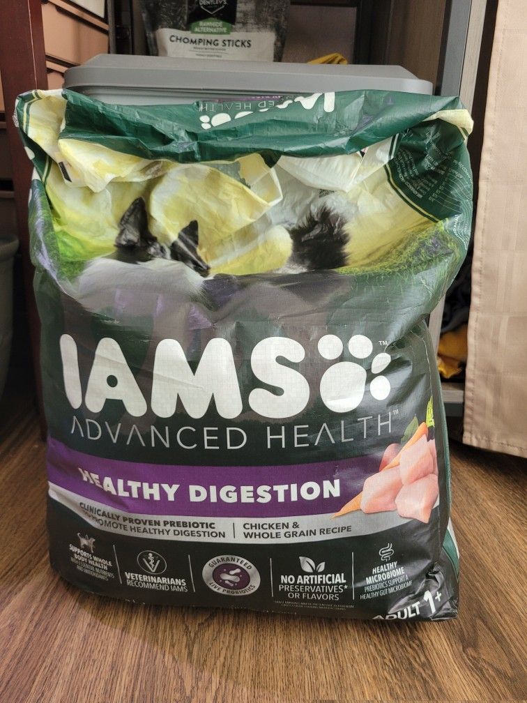 27 Pounds IAMS Healthy Digestion Dog Food