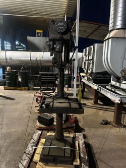 Clausing drill press