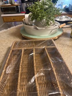New: Kitchen Utensils Organizer