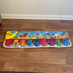 Floor Piano And Animal Farm Playmat