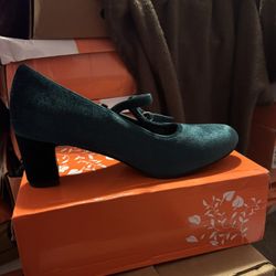 Size 11.5  Velvet Green Heels