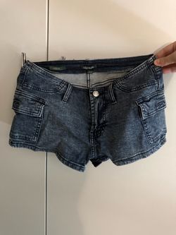 Women’s Daisy Duke shorts