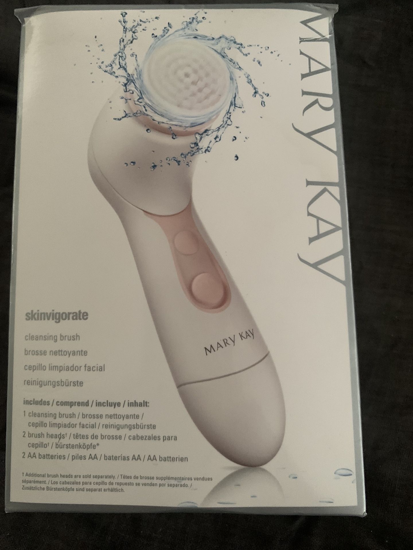 brand new Mary Kay Skinvigorate Clransing Brush