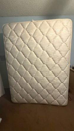Large mattress and bow spring