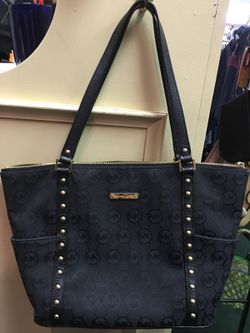Authentic Michael Kors purse