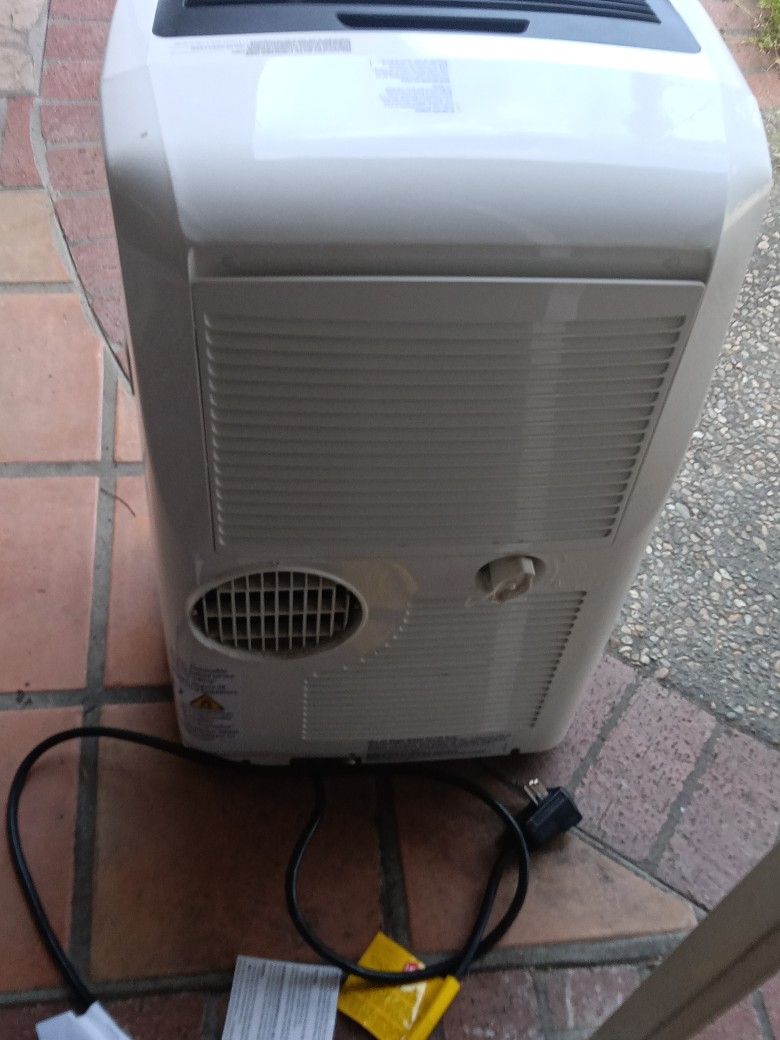 Air Conditioner Excellent Condition