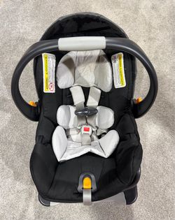Chicco KeyFit 30 Infant Base and Car Seat with Inserts