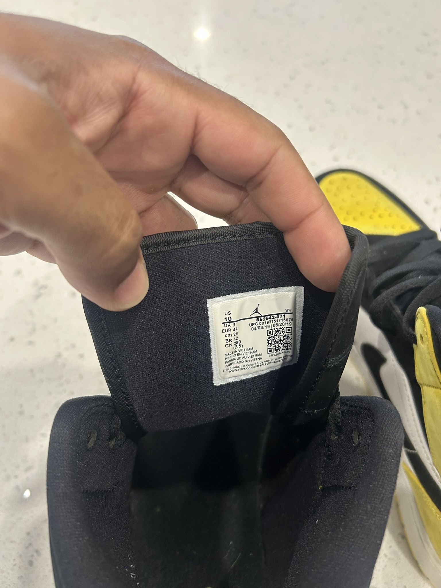 Men’s Jordan 1s Mid