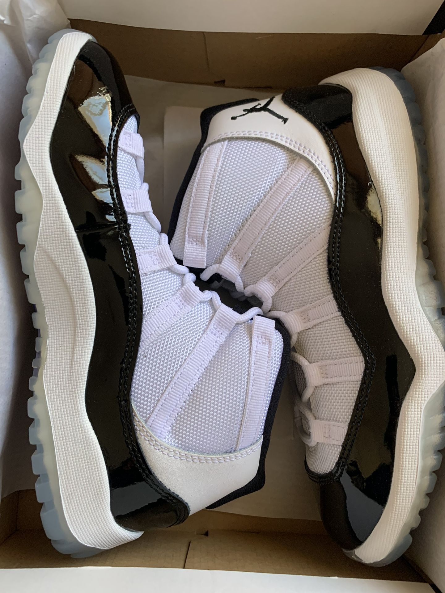 Air Jordan 11 Concord Size Y3
