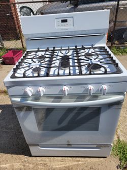 Fridge air gas stove 5 burners asking $200