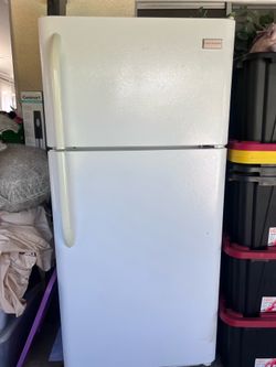 Frigidaire 18.2 cu. ft. Top-Freezer Refrigerator | White