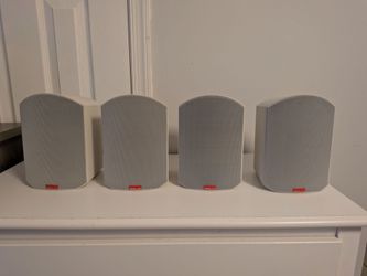 B&W Rock solid sound 75w Bookshelf speaker white lot of 4