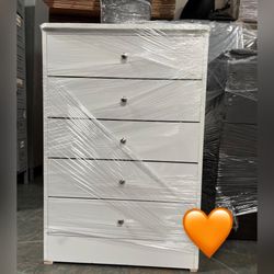 5 Drawer Dresser