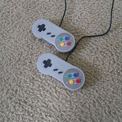 Super Nintendo Video Game Console Controllers Set